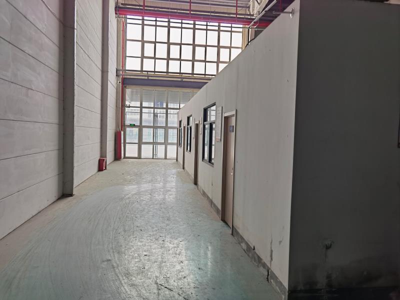 warehouse8.jpg
